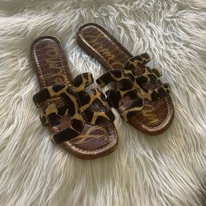 Sam Edelman Leopard calf hair slides!